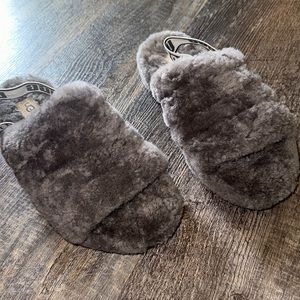 Fluffy Ugg slides